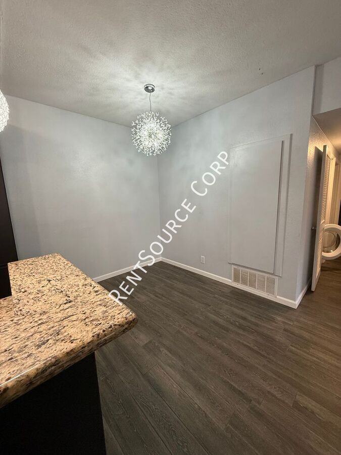 27616 Susan Beth Way #E - Photo 6 of 23