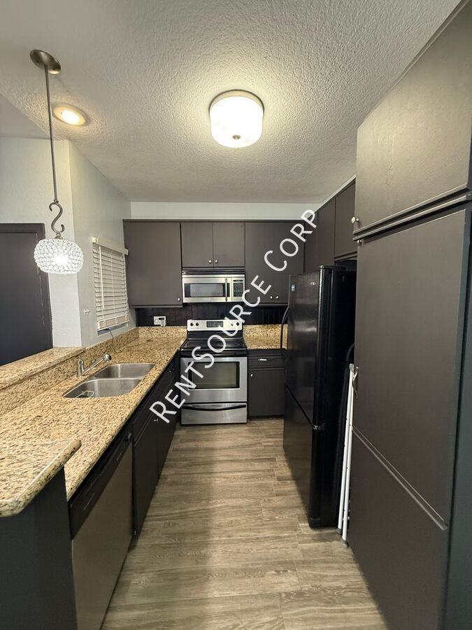 27616 Susan Beth Way #E - Photo 7 of 23