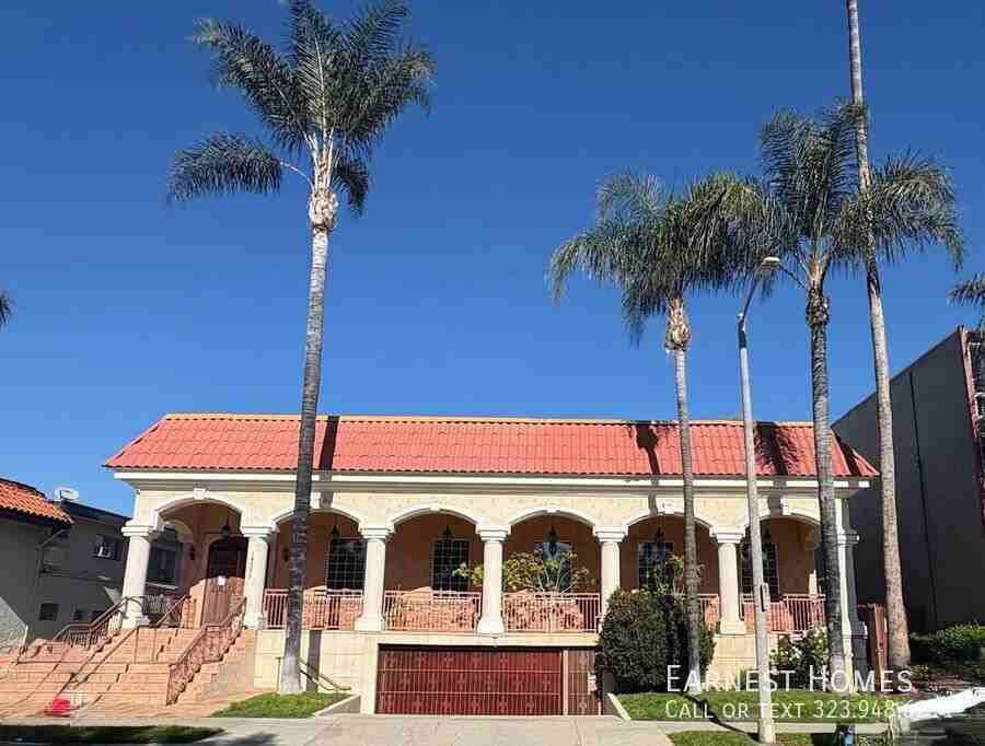 14335 Huston St #113