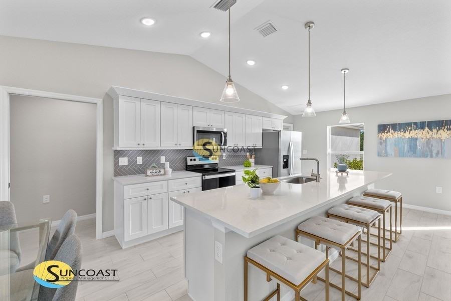 3929 Northeast 16th Place