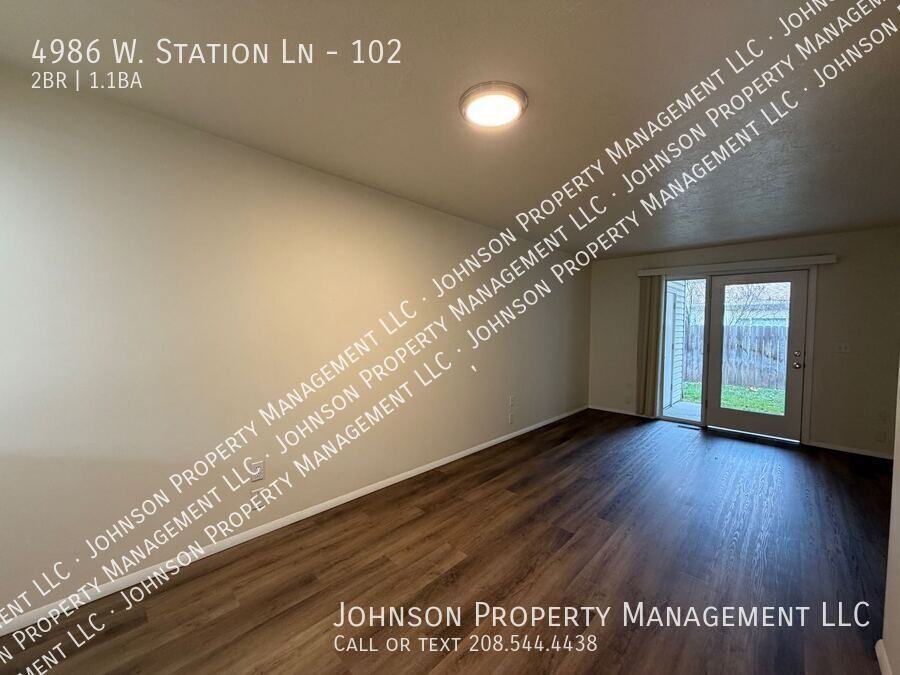 4986 West Station Lane #102 - Photo 7 of 16