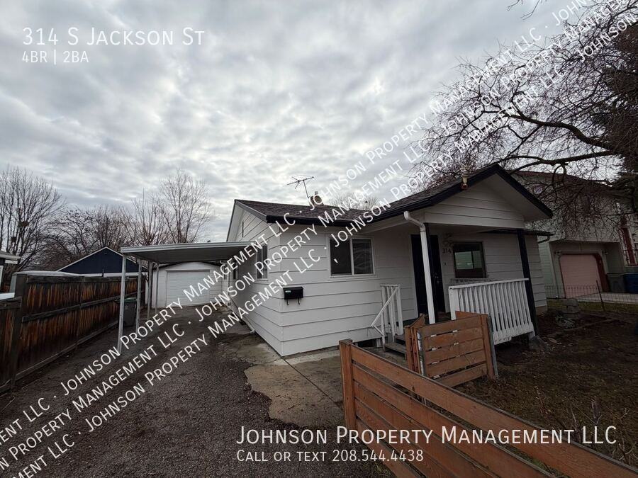 314 S Jackson St - Photo 2 of 23