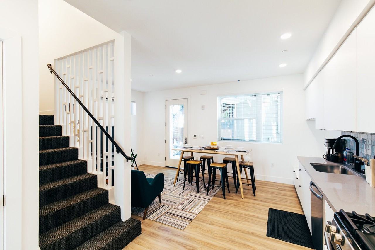 ArtHaus Linden - Photo 7 of 14