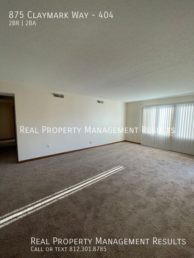 875 Claymark Way #404 - Photo 2 of 13