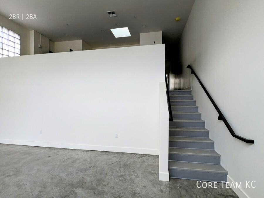 3130 Gillham Rd #230 - Photo 4 of 26