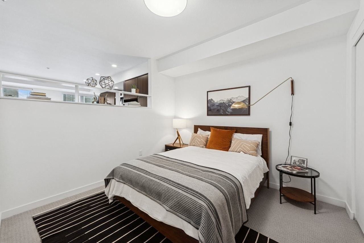 Hollis - Photo 6 of 34