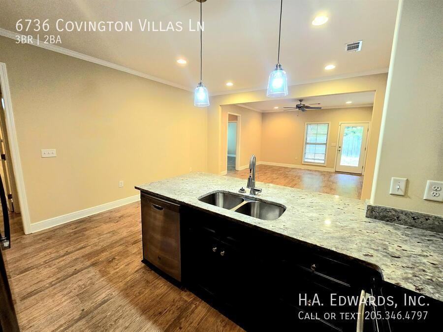 6736 Covington Villas Lane - Photo 6 of 20