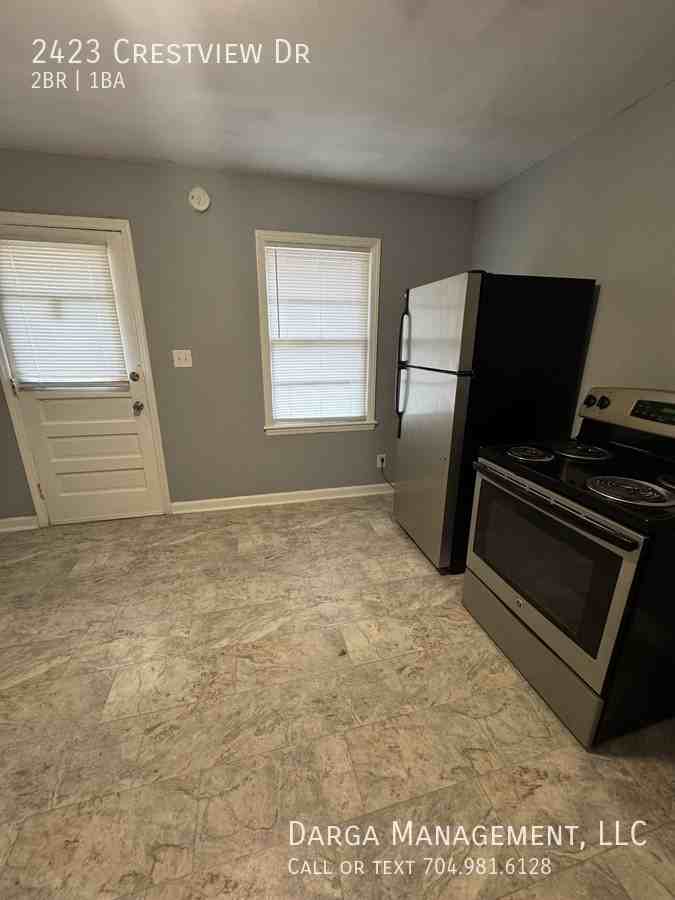 2423 Crestview Drive - Photo 5 of 7