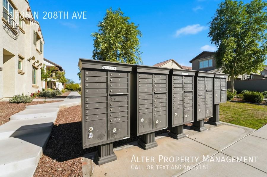 1785 N 208th Ave - Photo 5 of 42