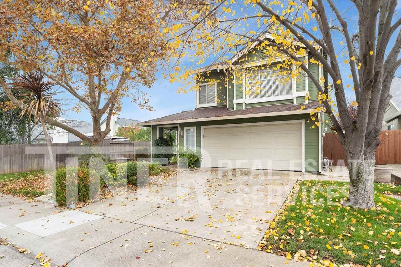 4627 Forrester Way - Photo 6 of 29