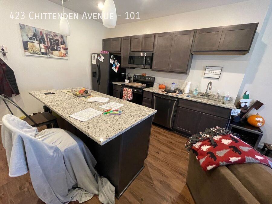 423 Chittenden Avenue #101 - Photo 3 of 17