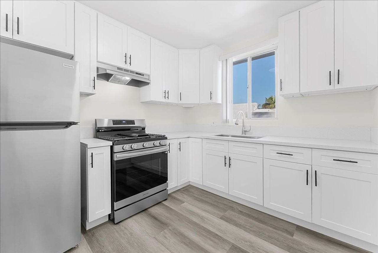 3905 Stevely Ave #11 - Photo 5 of 20