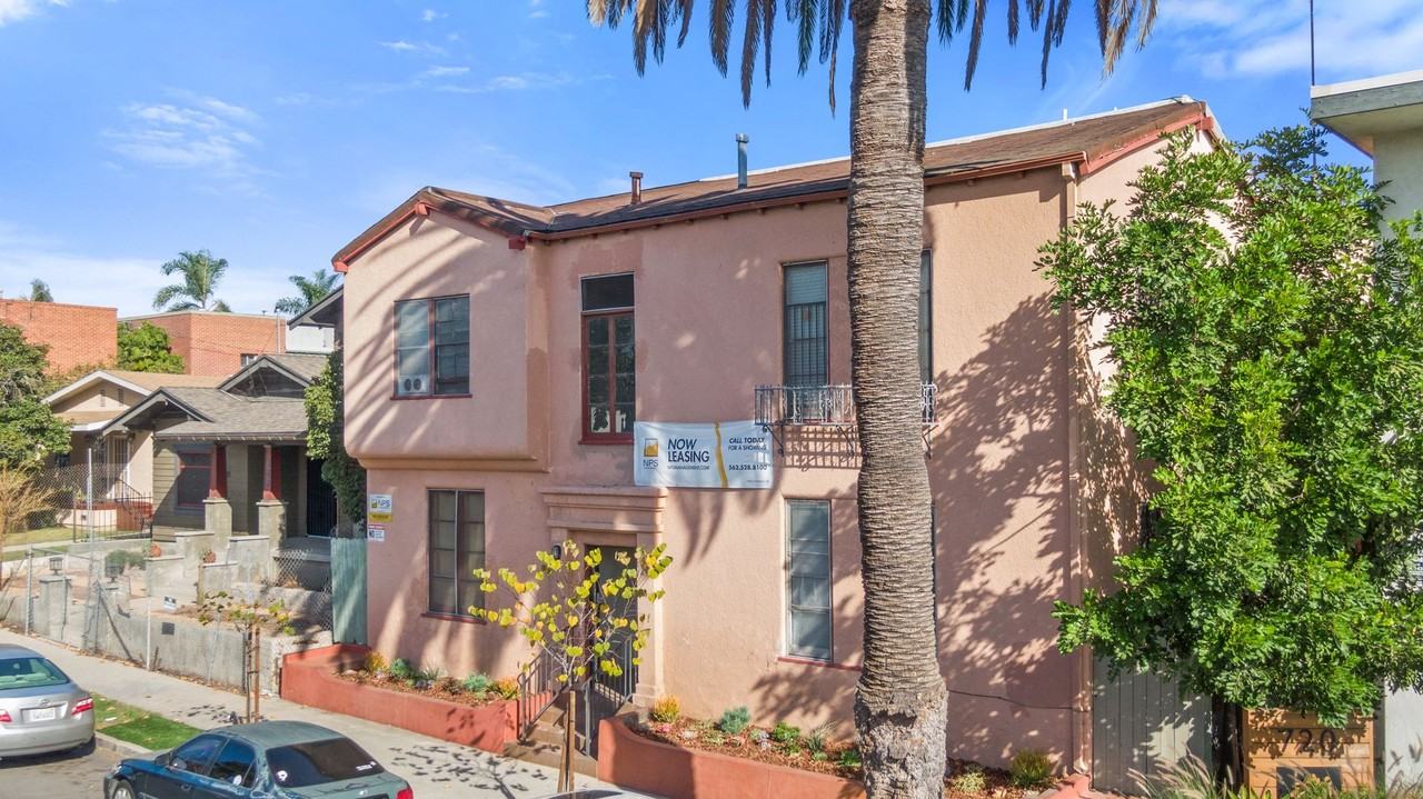 722-726 Maine Avenue - Photo 2 of 27