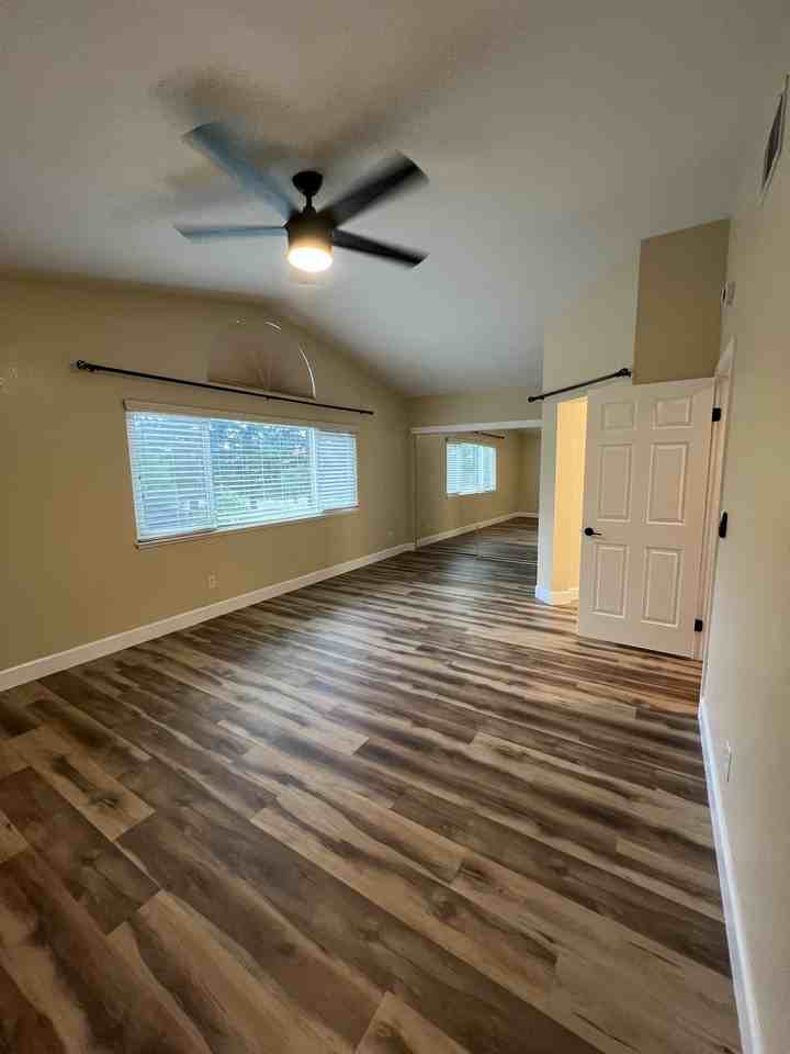 827 Notre Dame Drive #NA - Photo 5 of 20