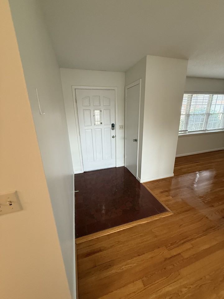 8912 Bayview Dr #NA - Photo 3 of 22