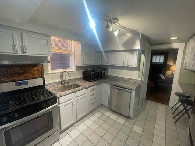 2245 S Braddock Ave #NA - Photo 4 of 25