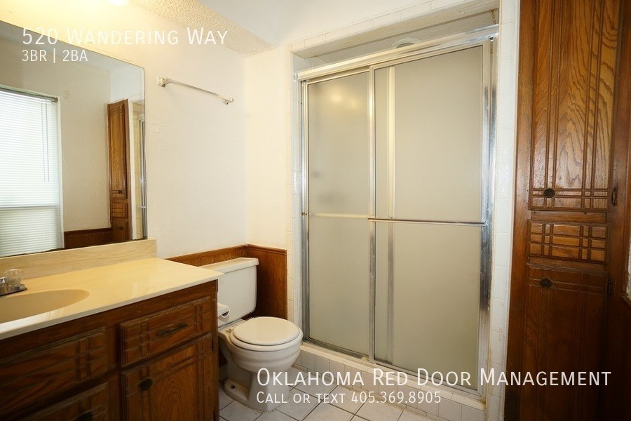 520 Wandering Way - Photo 7 of 16