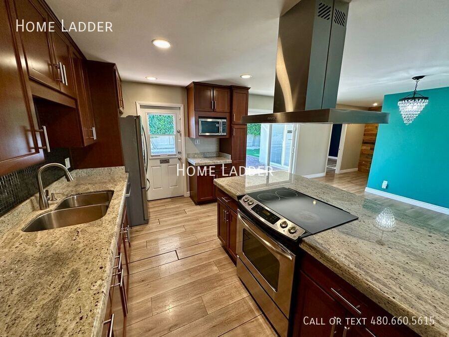 8323 E Sells Dr - Photo 5 of 23