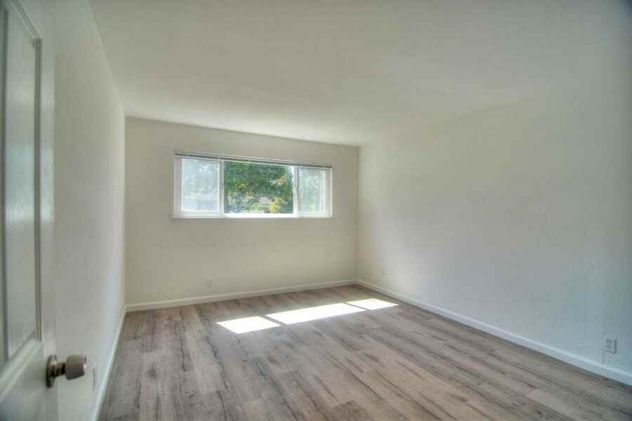 300 Franciscan Court #12 - Photo 6 of 12