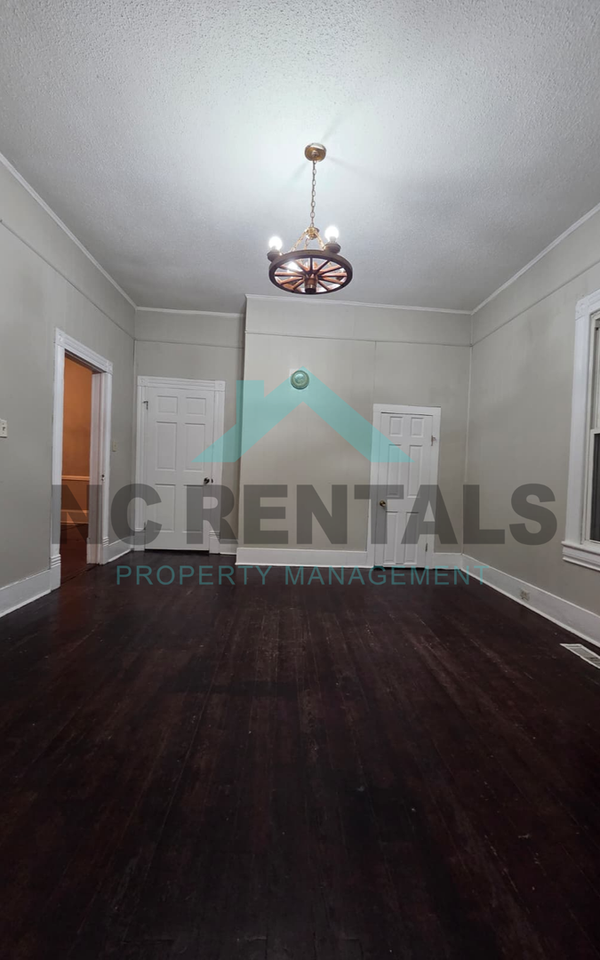 714 Dillard Street - Photo 5 of 29