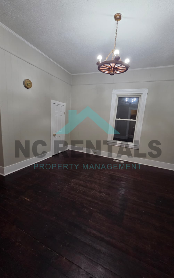 714 Dillard Street - Photo 6 of 29