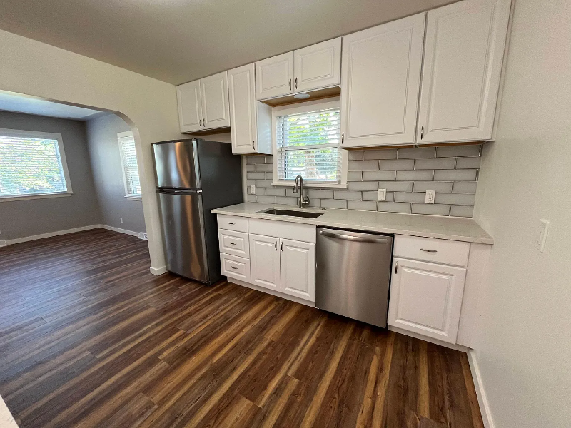 2nd Avenue - Photo 2 of 9