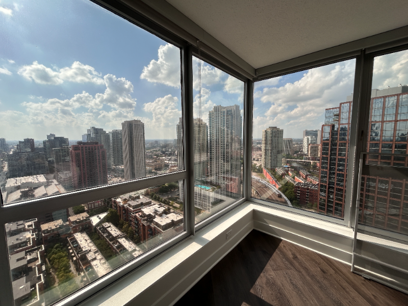 309 North Canal Street - Photo 4 of 13