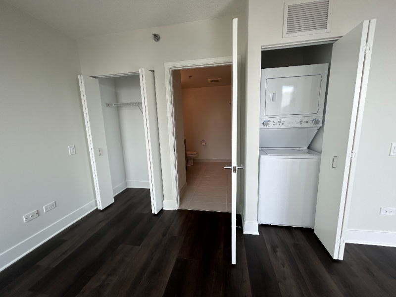 309 North Canal Street - Photo 7 of 13