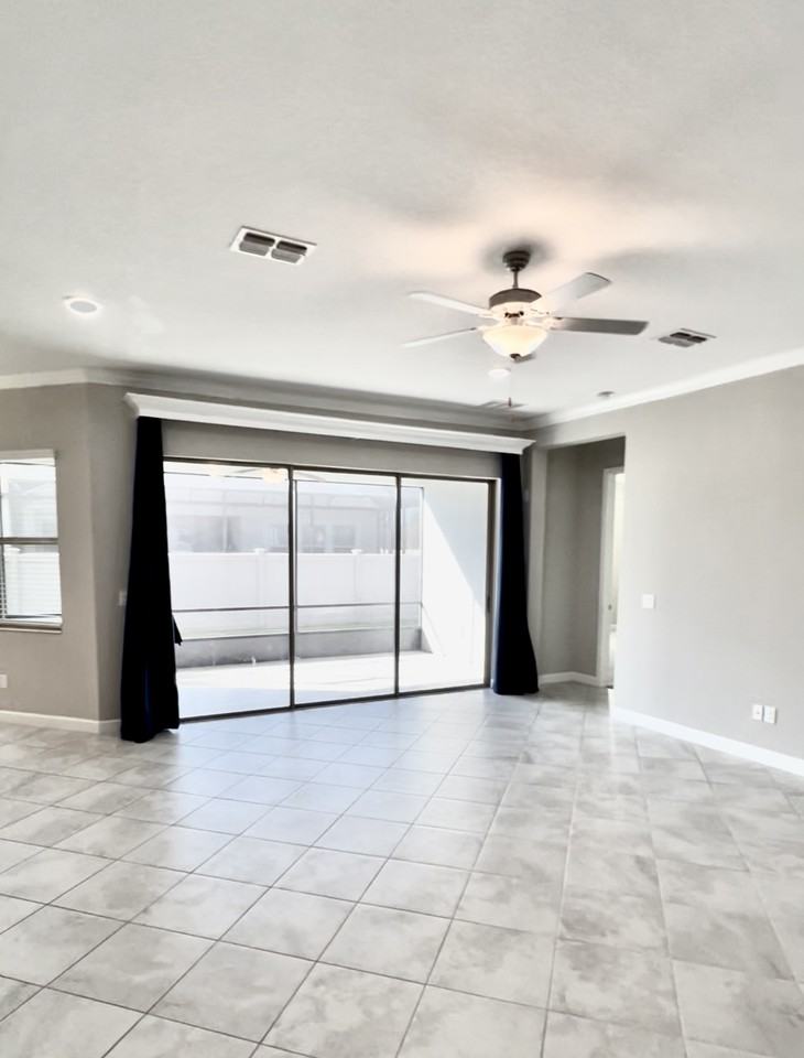 2766 Hilliard Dr #NA - Photo 2 of 27