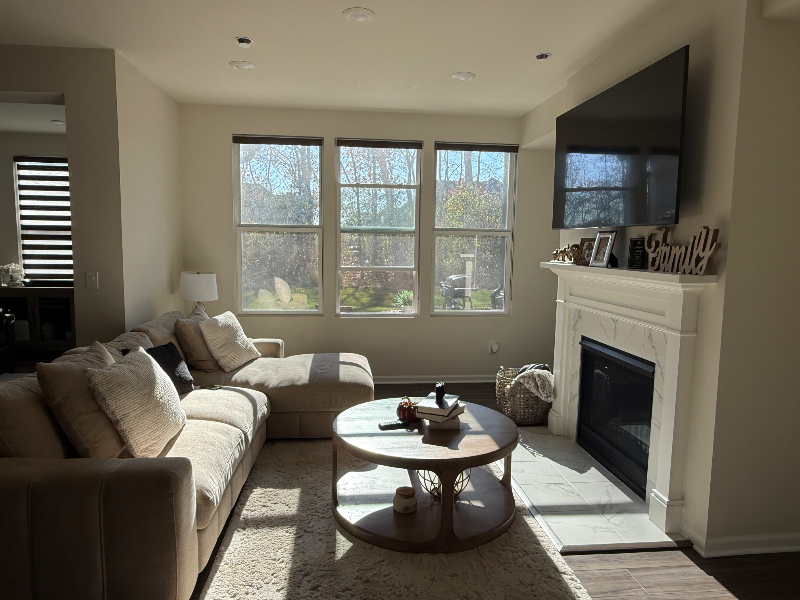 421 Addison Cir - Photo 3 of 13