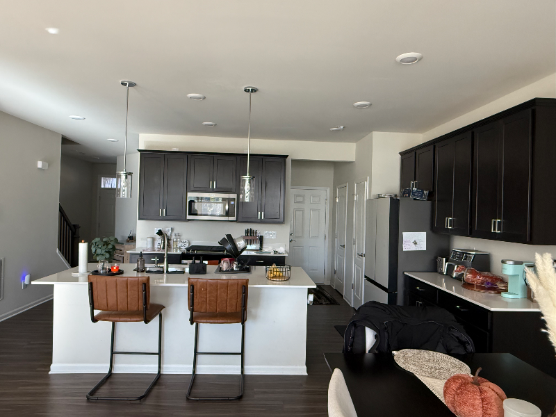 421 Addison Cir - Photo 6 of 13