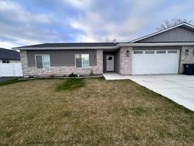 108 Centennial Ct - Photo 1 of 1