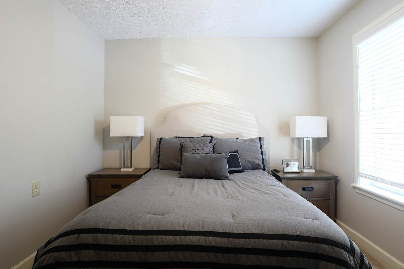 206 Edinburg Way - Photo 5 of 10