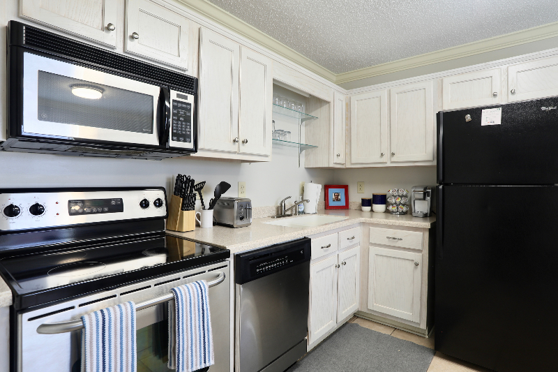 206 Edinburg Way - Photo 7 of 10