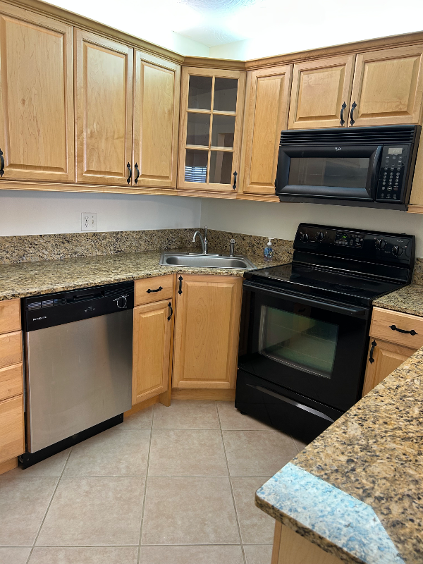 5927 Boulevard #C1 - Photo 3 of 34