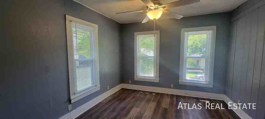 224 Spruce St #2 - Photo 6 of 12