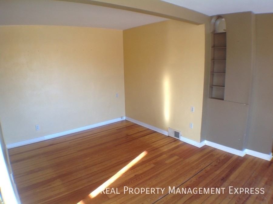 47704 69th St - Photo 5 of 50