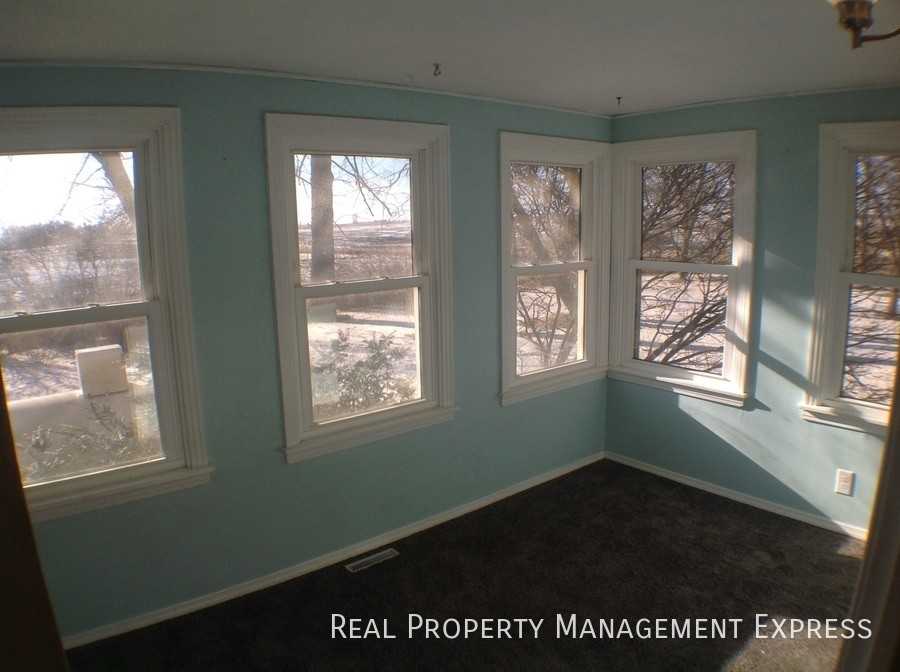 47704 69th St - Photo 7 of 50