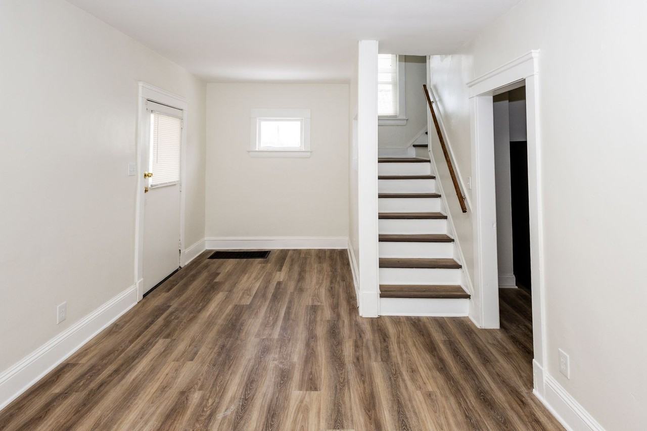 3971 E 71st St - Photo 6 of 19