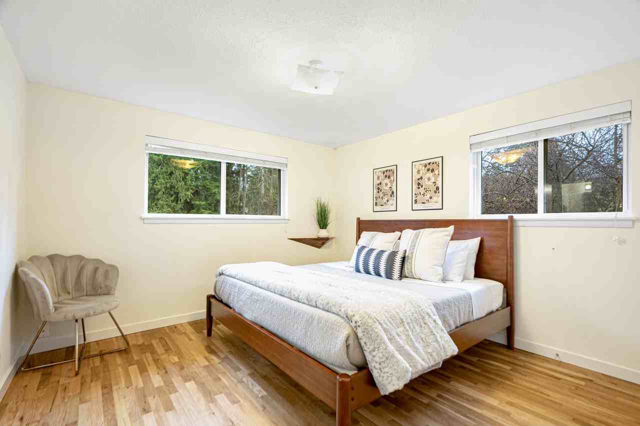 11641 204th Ave Ne - Photo 2 of 30