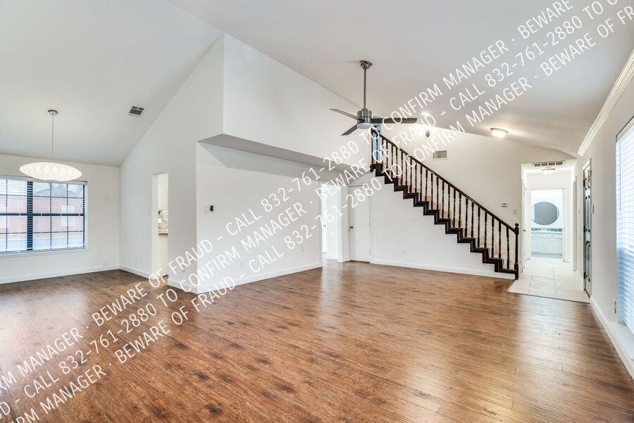 3924 Coronado Drive - Photo 5 of 50