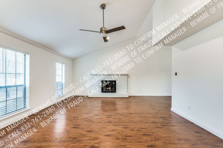 3924 Coronado Drive - Photo 7 of 50