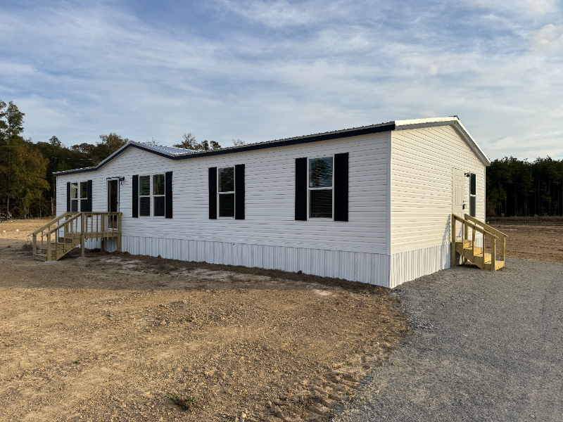 412 Patriot Lane - Photo 2 of 18