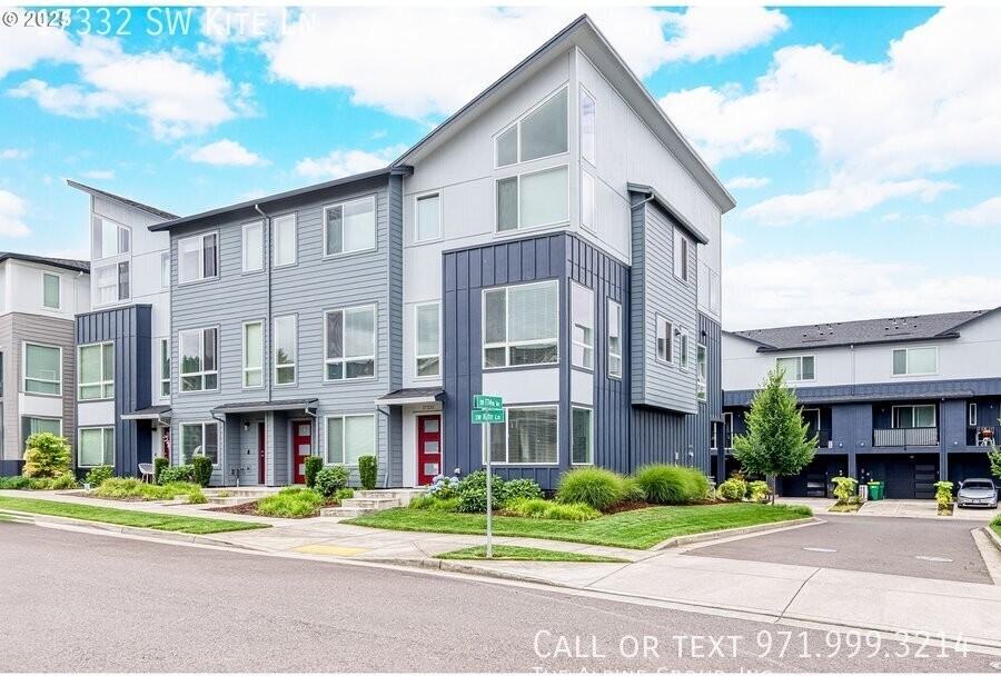 17332 Southwest Kite Lane - Photo 2 of 44