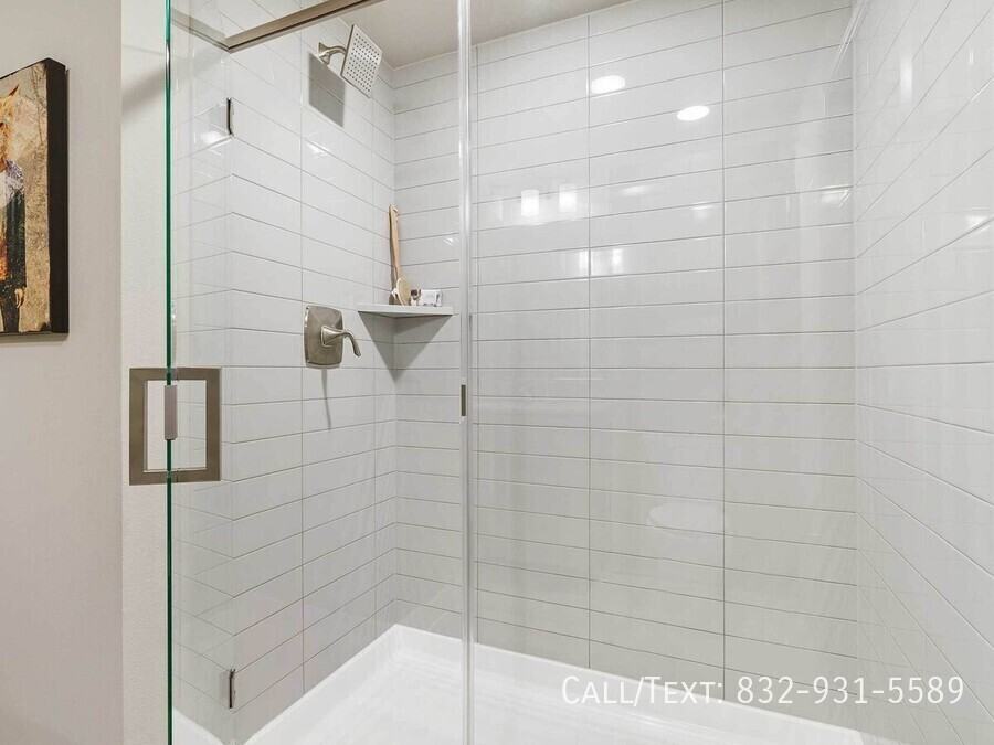 9943 Pearland Parkway #ADBC - Photo 6 of 11