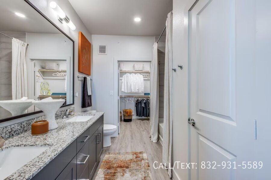 2738 South Shore Boulevard #ABI - Photo 5 of 10