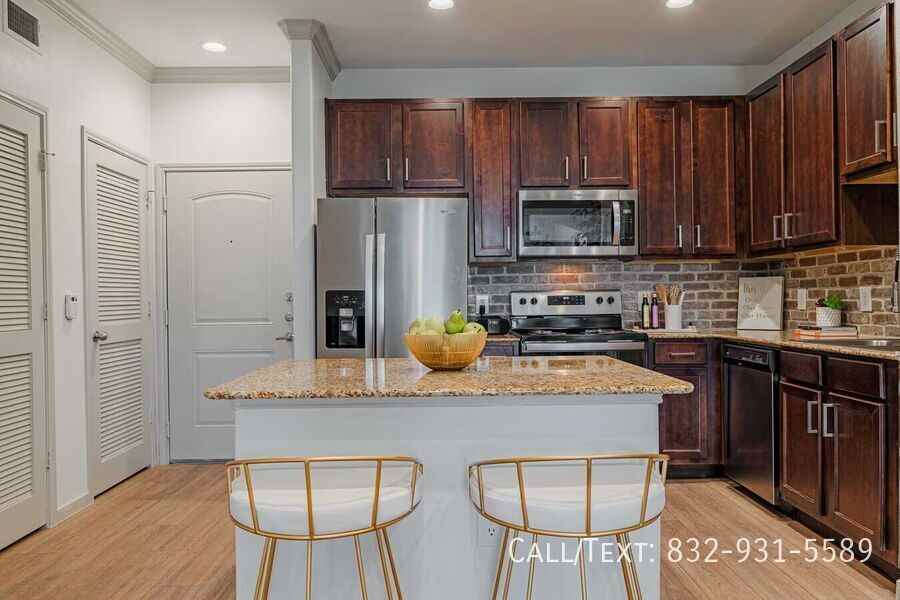 10799 Memorial Drive #AAML - Photo 3 of 16