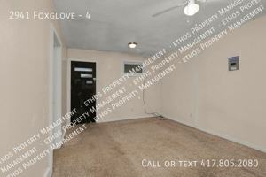featured image of 2941 Foxglove Road #4