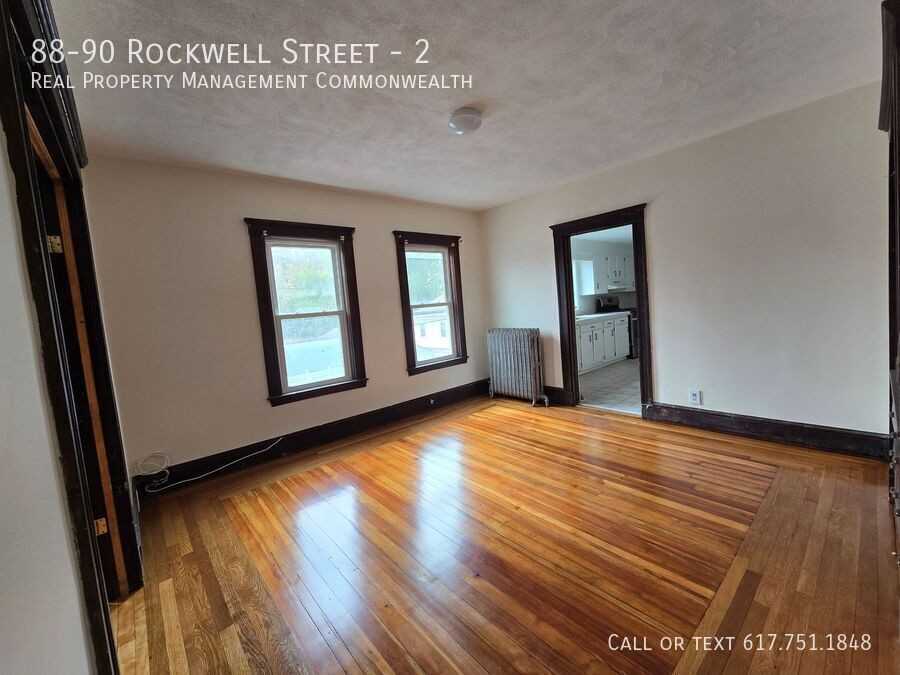 88-90 Rockwell Street #2 - Photo 5 of 13