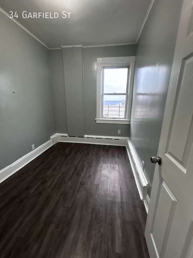 34 Garfield Street - Photo 3 of 6